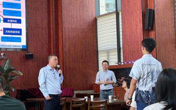 蓝伟光在近：Ｑ蠡肪晨蒲Ч抑氐闶笛槭易餮醣ǜ