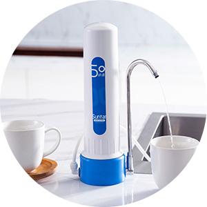 净水机，有的净水机使用的是黑金膜（石墨烯膜），有的是陶瓷膜供用户选择。